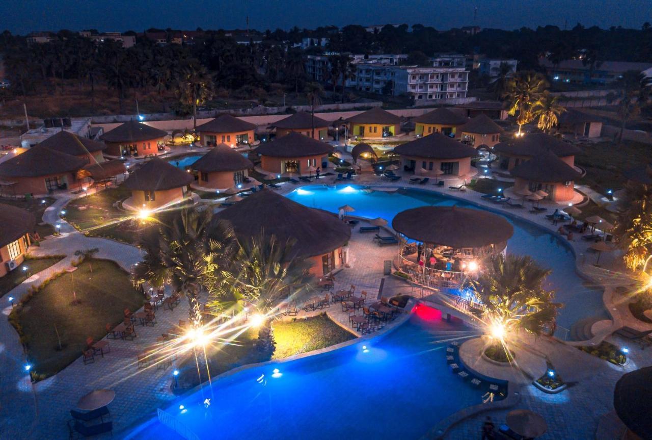 Bamboo Village Resort Kololi Exterior photo